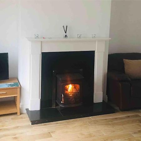 הוילה Townhouse Clifden: Located In The Heart Of Connemara מראה חיצוני תמונה