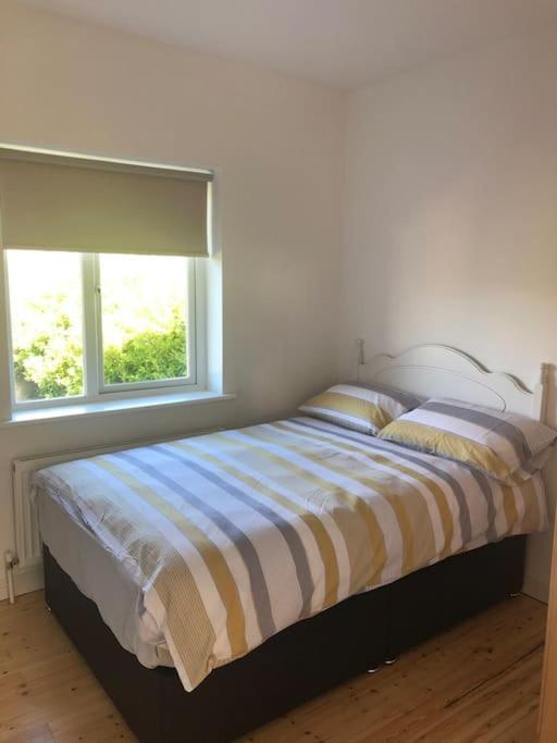 הוילה Townhouse Clifden: Located In The Heart Of Connemara מראה חיצוני תמונה