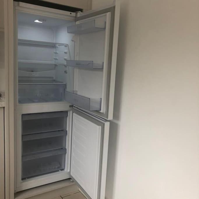 הוילה Townhouse Clifden: Located In The Heart Of Connemara מראה חיצוני תמונה