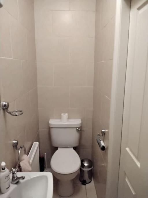 הוילה Townhouse Clifden: Located In The Heart Of Connemara מראה חיצוני תמונה