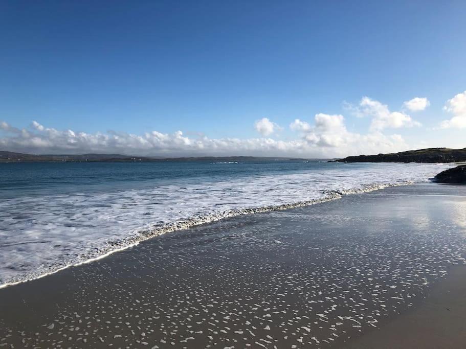 הוילה Townhouse Clifden: Located In The Heart Of Connemara מראה חיצוני תמונה