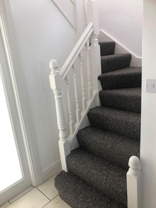 הוילה Townhouse Clifden: Located In The Heart Of Connemara מראה חיצוני תמונה